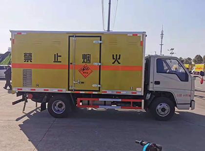 甘孜爆破器材运输车技术升级与安全合规新趋势